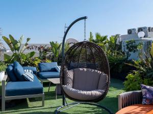 Cozy & Modern Apartment with Rooftop Gym Great Casablanca Location