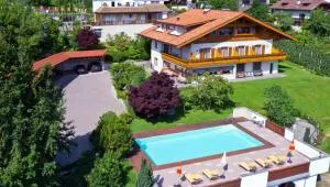Pension Golser - Cermes