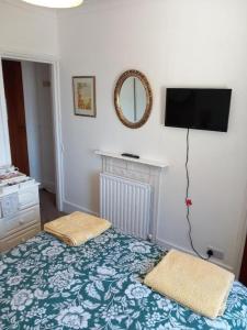 Regis Lodge Guest House