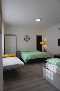 Manipura Home