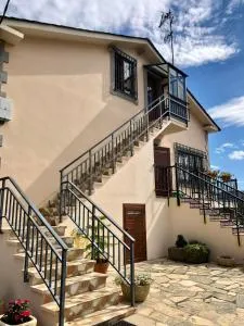 Atico luminoso y juvenil - Mera de arriba