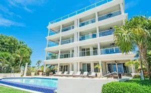 Seabreeze 8 - Luxury 4-Bedroom on Seven Mile Beach - Seven Mile Beach
