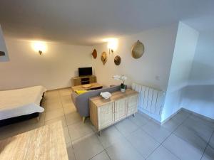 Appartements Le Bacchus : Studio