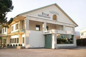 Niji Hotel&Restaurant - Strozza