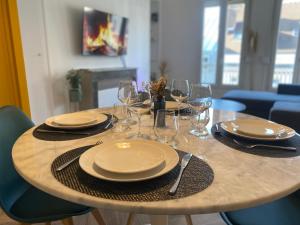 Appartement Luxueux, ultra-centre, Fibre & Clim