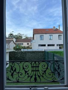 VR House 14 bedrooms 3 min metro 23 beds PARC EXPO