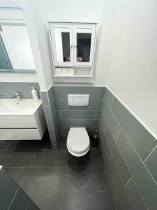 Villas KXX Private complex 15 min PARIS ParcExpo 12 bedrooms : photos des chambres