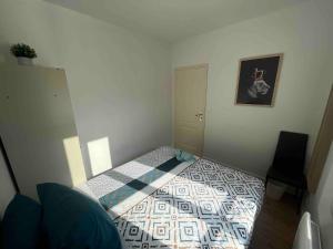 Villas KXX Private complex 15 min PARIS ParcExpo 12 bedrooms : photos des chambres