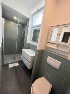 Villas KXX Private complex 15 min PARIS ParcExpo 12 bedrooms : photos des chambres