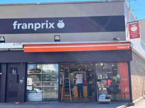 Villas KXX Private complex 15 min PARIS ParcExpo 12 bedrooms : photos des chambres