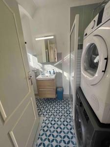 Villas KXX Private complex 15 min PARIS ParcExpo 12 bedrooms : photos des chambres