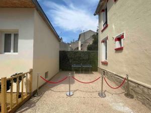 Villas KXX Private complex 15 min PARIS ParcExpo 12 bedrooms : photos des chambres