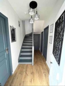 Villas KXX Private complex 15 min PARIS ParcExpo 12 bedrooms : photos des chambres