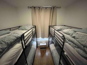 Villas KXX Private complex 15 min PARIS ParcExpo 12 bedrooms : photos des chambres