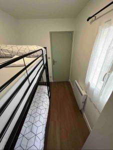 Villas KXX Private complex 15 min PARIS ParcExpo 12 bedrooms : photos des chambres