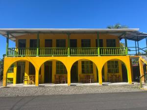 Cabinas Manzanillo Caribe