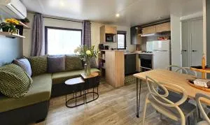 MOBILE HOME PINS-SABLE et EAU - Мажеск