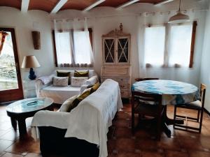 Casa amb encant i una àmplia sortida al jardí