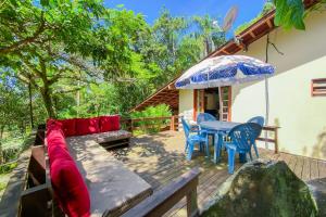 Casa há 200 metros do Mar em Condomínio - 0422