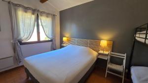 Maisons de vacances Villa Les Albizias : photos des chambres