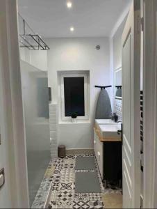 BXX Private complex 10 min PARIS EXPO 12 rooms