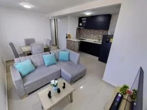 Family space, 20 minutes to the stadium - San Roque