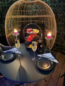 Apartment with jacuzzi