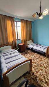 Warm Wooden Escape, Cozy & Elegant Stay