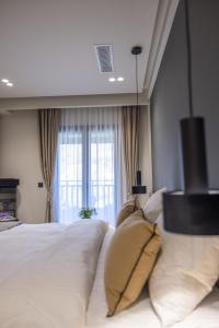 Polyzos Luxury Suites Meteora #4 - Adults Friendly