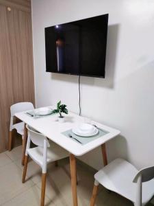 Cozy and Affordable Condo near MOA and Airport with Wifi 069