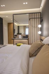 Polyzos Luxury Suites Meteora #5 - Adults Friendly