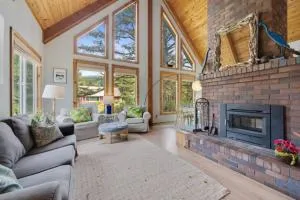 Charming Beach Cabin Close Beach Access - Nedonna Beach