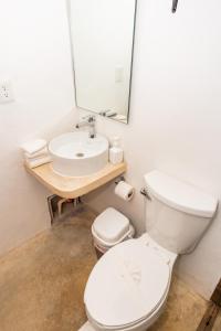 VIca Guest House Cancun - By Aloja RV