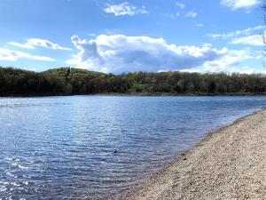 The Cove 26-2 By SDC, Big Deck, Pool, Hot Tub, By Lake