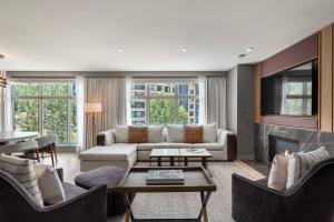 New! Luxury Resort Penthouse - Stunning 3 Bedroom