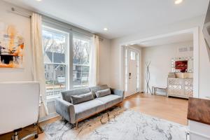 10 Mi to Morristown Stylish Home Near Trails!