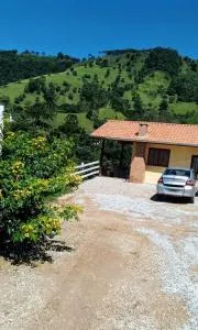 Chalé Som do Riacho com Hidromassagem e Lareira á 20 minutos de Gonçalves-MG - Córrego do Bom Jesus