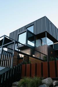 Luxe Hobart Villa - Boxwood