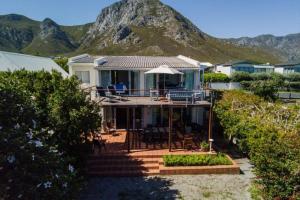 245 on 10th - Pet friendly, inverter, at the beach - 4hvězdičkové hotely ve městě Hermanus