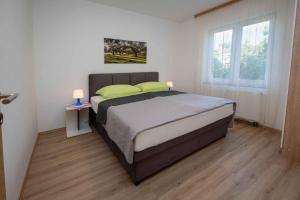 Apartments in Malinska - Insel Krk 53431