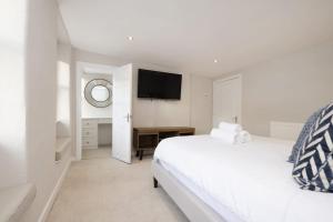 Modern City Flat In Perth