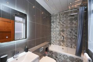 Parkhouse Villa in Ardrossan