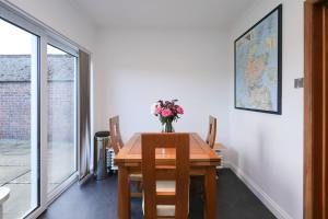 Parkhouse Villa in Ardrossan