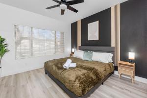 Stylish 2BR-Pool, Yoga Rm, Gym, Cabanas, BBQ,Prkng