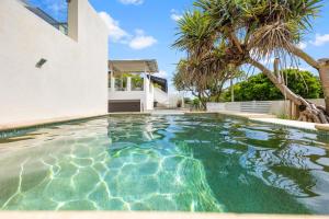 1 20 Kingfisher Drive Peregian Beach