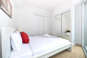 Downtown Toronto 2 bedroom