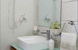 Exclusive Luxury Apartment with Pool