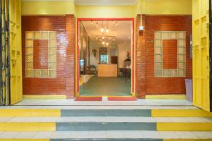 RedDoorz at Taman Galaxy Bekasi