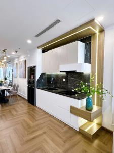 Luxury Apartment in Vinhomes Times City - KaBi Home