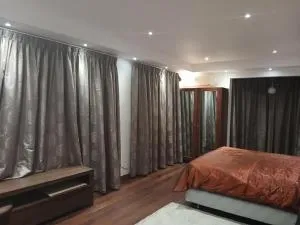 Executive B & B - 拉奇拉奇